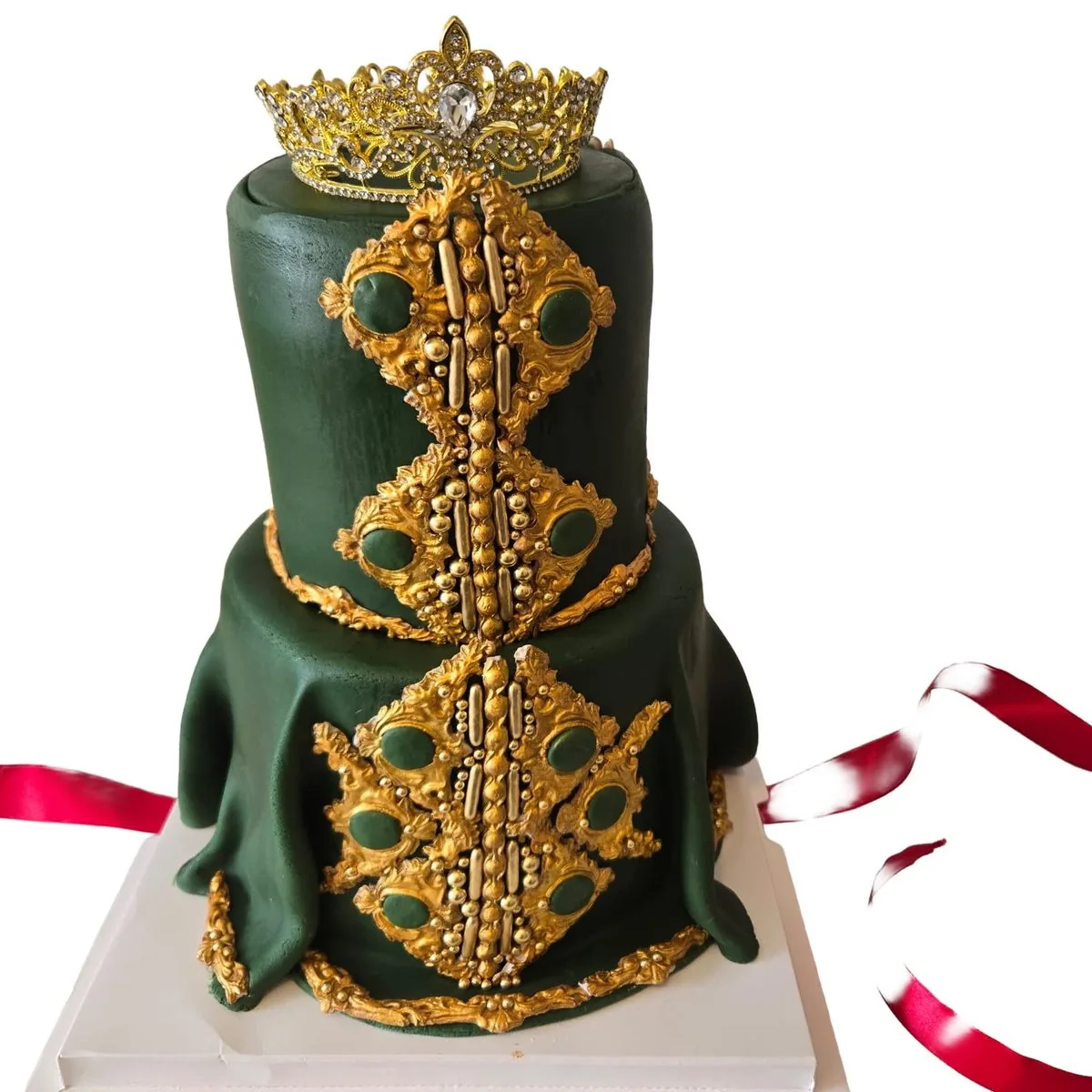 Gâteau 2 étages vert émeraude et or motif caftan avec couronne, cake design livré au Blanc-Mesnil